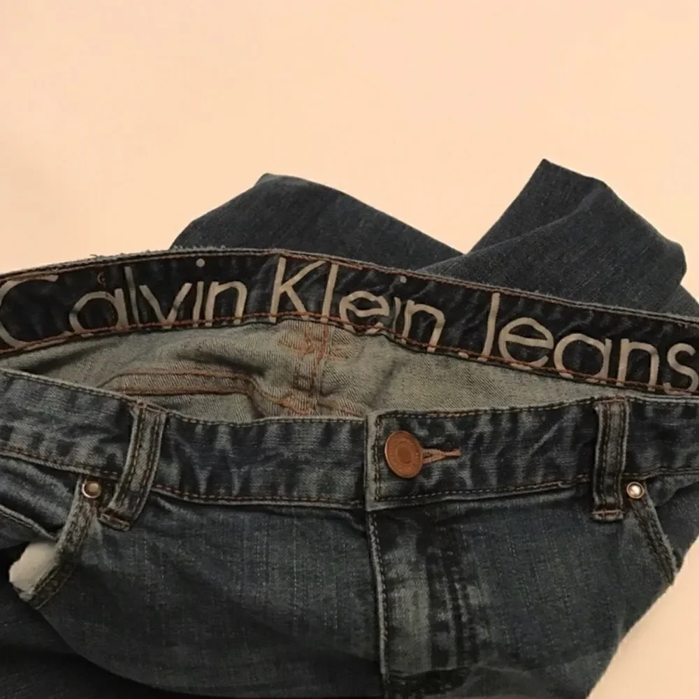 Calvin Klein Vintage Flare Leg Jeans Sz 30